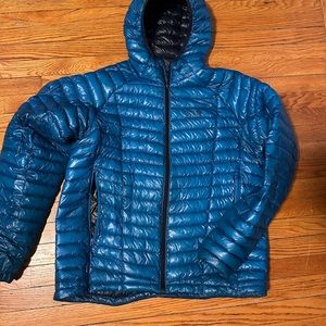 Mountain hardware ghost whisperer jacket XL